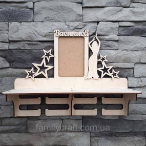 Медальниця з фоторамкою і полицею для кубків  Дерев'яний тримач для медалей Органайзер для нагород танці