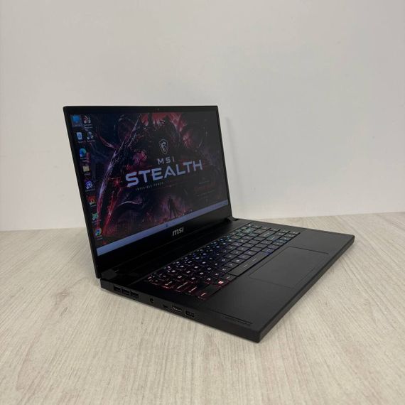 Игровой ноутбук Б-класс MSI GS66 Stealth 11UH / 15.6" (1920x1080) IPS / Intel Core i9-11900H (8 (16) ядер по 2.5 - 4.9 GHz) / 16 GB DDR4 / 512 GB SSD / nVidia GeForce RTX 3080, 16 GB GDDR6, 256-bit / WebCam б/у | Зображення 5