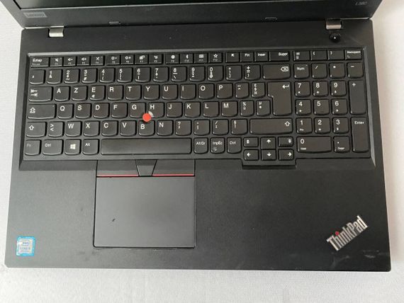 Ноутбук Б-класс Lenovo ThinkPad L580 / 15.6" (1366x768) TN / Intel Core i5-8250U (4 (8) ядра по 1.6 - 3.4 GHz) / 8 GB DDR4 / 500 GB SSD / Intel UHD Grphics 620 / WebCam б/у | Зображення 3