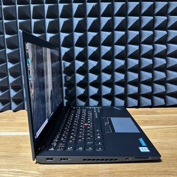 Ноутбук Lenovo ThinkPad T460s / 14" (1920x1080) IPS Touch / Intel Core i5-6300U (2 (4) ядра по 2.4 - 3.0 GHz) / 8 GB DDR4 / 256 GB SSD / Intel HD Graphics 520 / WebCam б/у | Зображення 2