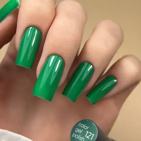 Гель-лак Valeri 121 "Пильний евкаліпт" 6мл