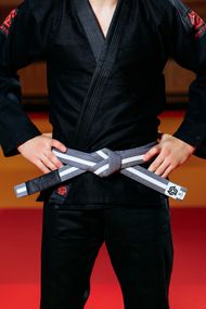 Сіро-білий пояс для джиу джитсу ТМ KINTAYO, 150 зріст