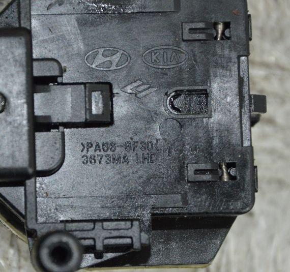 Підрульовий перемикач лівий Hyundai i30 2007-2012 Перемикач поворотів Хюндай ай30 3673MALHD | Зображення 1