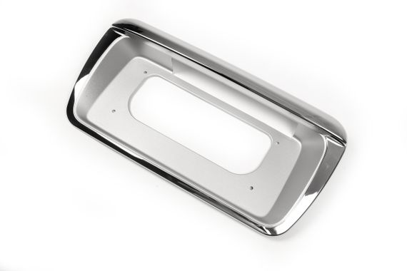 Хром планка над номером (пластик) для Honda CRV 2001-2006 років