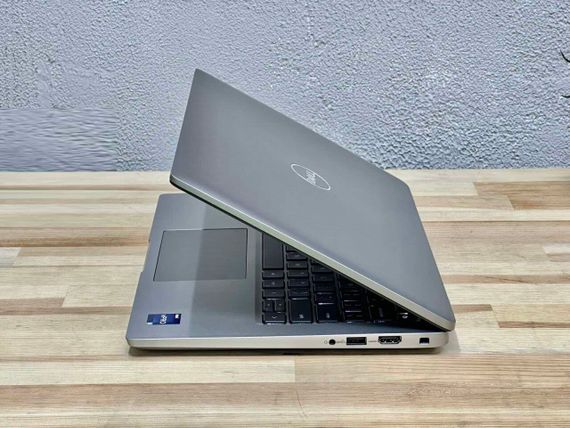 Ультрабук Dell Latitude 5440 / 14" (1920x1200) IPS / Intel Core i5-1245U (10 (12) ядер по 3.3 - 4.4 GHz) / 16 GB DDR4 / 256 GB SSD M.2 / Intel Iris Xe Graphics / WebCam / Win 11 Pro б/в | Зображення 4