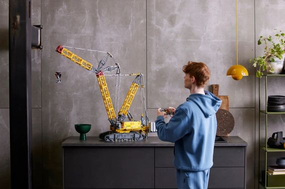 Конструктор LEGO Technic Гусеничний підйомний кран Liebherr LR 13000 42146 | Зображення 3