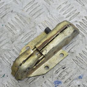 Обмежувач задніх дверей Volkswagen Transporter T4 1990-2003 Обмежувач дверей Фольксваген т4 701827545