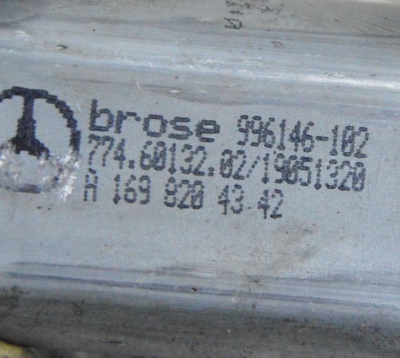 Моторчик склопідйомника передніх лівих дверей Mercedes W169 W245 2004-2012 Мерседес в169 в245 A1698204342 | Зображення 2