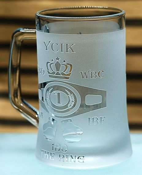 Пивний келих 670 мл Усік Don’t push the horses подарунок для фаната боксу кухоль з гравіюванням | Зображення 2