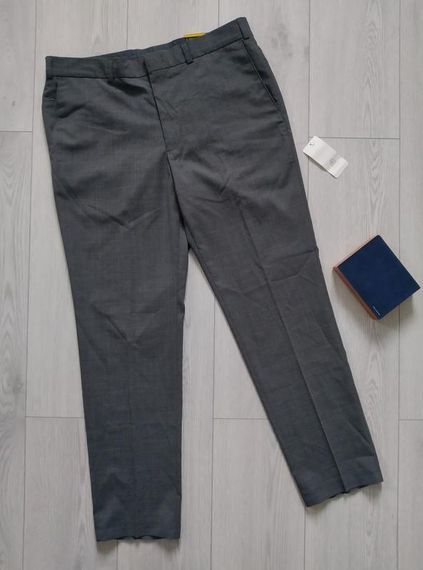 Чоловічі ділові костюмні брюки