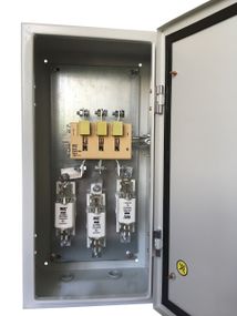 Ящик з рубильником та запобіжниками ЯРП 250 IP54 Ny95503482