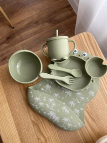 Набір дитячого силіконового посуду Краб оливка