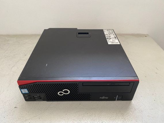 Комп'ютер Fujitsu Esprimo D956 E90+ SFF / Intel Core i5-6400 (4 ядра по 2.7 - 3.3 GHz) / 8 GB DDR4 / 128 GB SSD / Intel HD Graphics 530 / DVI б/в | Зображення 1