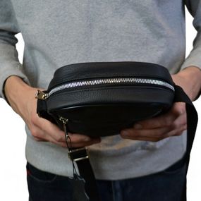 Практична сумка-месенджер, Легка сумка-месенджер, Сумка чоловіча чорна вертикальна щоденна AP-44