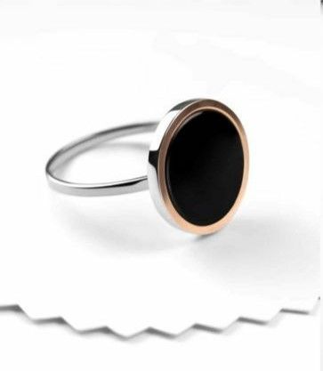 Серебряное кольцо с золотой пластиной и ониксом Artsriblo арт786к