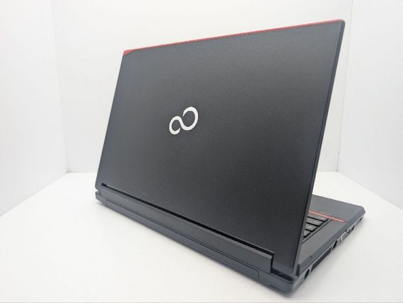 Ноутбук Fujitsu LifeBook E546 / 14" (1366x768) TN / Intel Core i5-6200U (2 (4) ядра по 2.3 - 2.8 GHz) / 8 GB DDR4 / 500 GB HDD / Intel HD Graphics 520 / WebCam б/у | Зображення 7