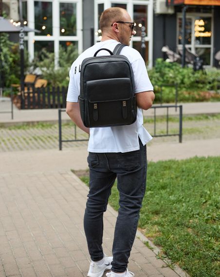 Стильний чоловічий шкіряний рюкзак 40х30х17, практичний аксесуар для ноутбука та документів, чорний | Зображення 6