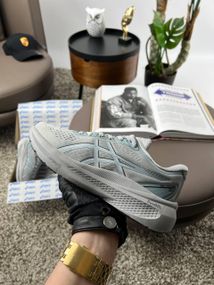 Женские кроссовки ASICS Gel-Kayano 30 Grey 38