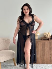 Довгий чорний пеньюар із сіточки та мереживом PLUS SIZE