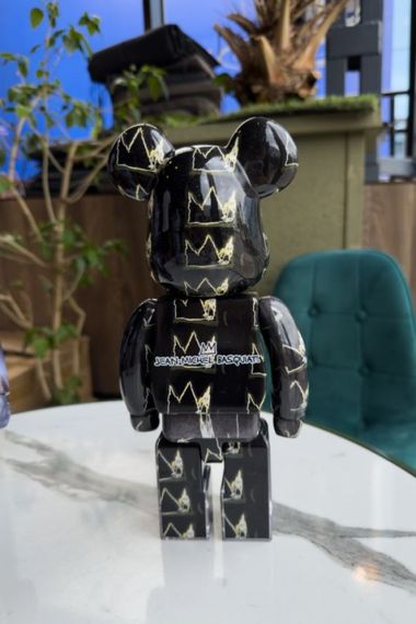 Bearbrick Jean-Michel Basquiat дизайнерська статуетка ведмідь Беарбрік 28 см bs006 чорна | Зображення 3