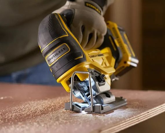 Пила лобзикова акумуляторна Stanley з АКБ та ЗУ SFMCS650M2K | Зображення 4