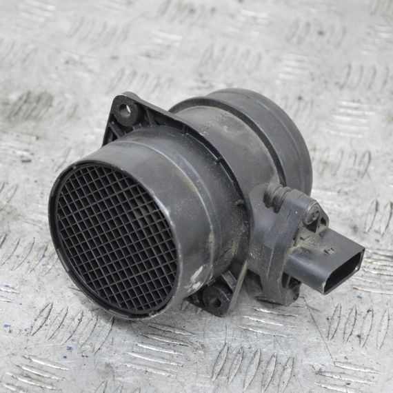 Витратомір повітря Audi A3 A4 2000-2003 Датчик масової витрати повітря Ауді а3 а4 071906461B