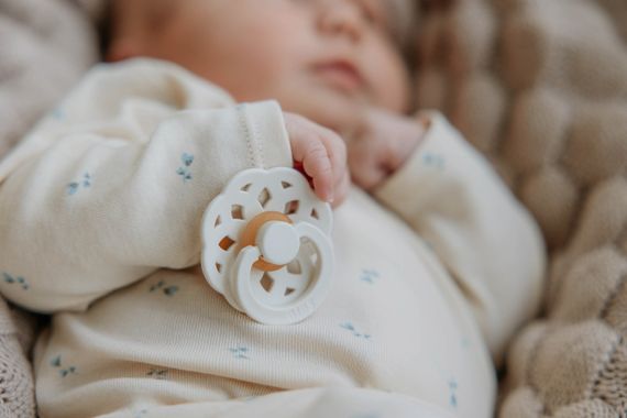 Соска пустушка BIBS Boheme кругла Ivory 6-18 міс | Зображення 3