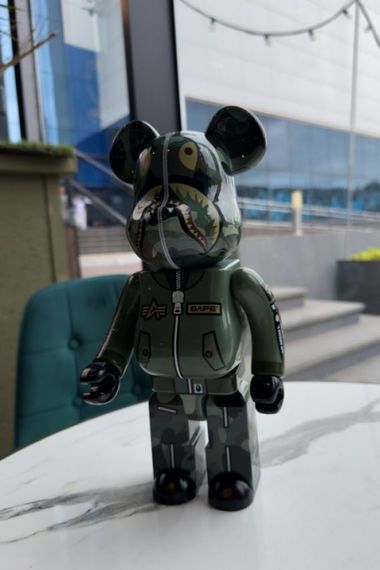 Статуєтка Bearbrick Shark Camo Military Style  дизайнерська статуетка ведмідь Беарбрік 28 см bs005 хакі