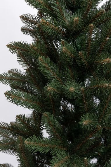 Штучна ялинка «Різдвяна ніч» 2 м – реалістична зелена ялинка з ПВХ, преміум-якість, на пластиковій підставці | Зображення 7