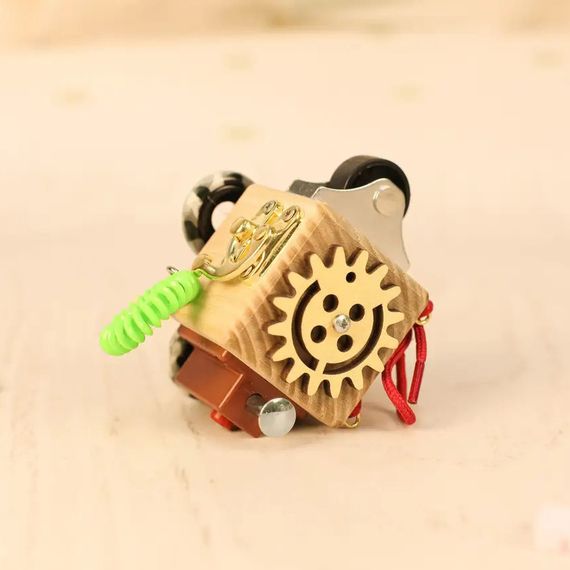 Розвиваюча іграшка Бізікуб "Дорожній" Temple Group TG200139 5х5х5 см | Зображення 1