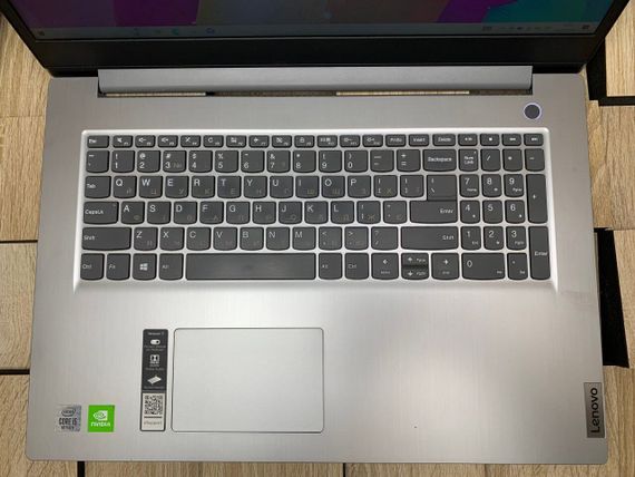 Ультрабук Б-клас Dell Latitude 5411 / 14" (1920x1080) IPS / Intel Core i5-10400H (4 (8) ядра по 2.6 - 4.6 GHz) / 8 GB DDR4 / 256 GB SSD M.2 / Intel UHD Graphics / WebCam / Windows 10 б/в | Зображення 3