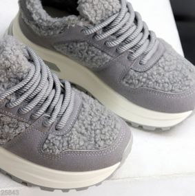 Молодіжні теплі чарівні сірі кросівки шок-ціна 40