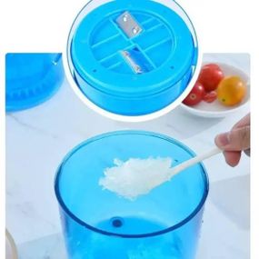 Подрібнювач для льоду механічний пластиковий