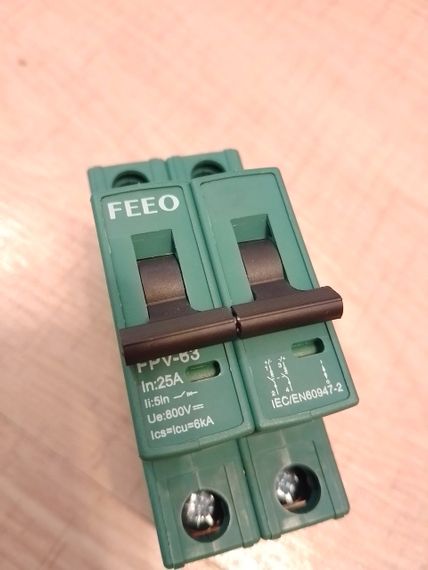Автоматичний вимикач Feeo DC 25A 2P для сонячних панелей 2P | Зображення 5