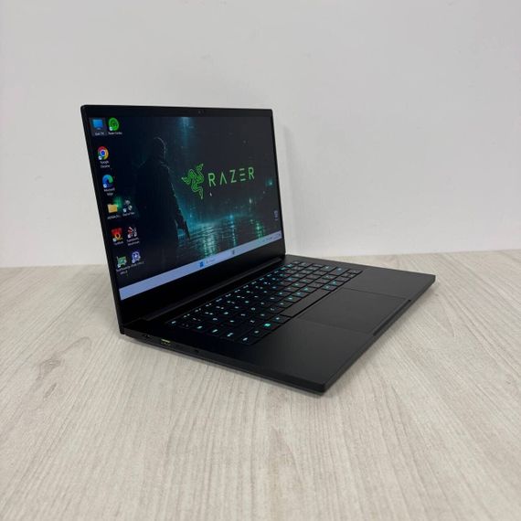 Ігровий ультрабук Razer Blade 14 RZ09-0427 / 14" (2560x1440) IPS / AMD Ryzen 9 6900HX (8 (16) ядер по 3.3 - 4.9 GHz) / 16 GB DDR5 / 512 GB SSD NVMe / nVidia GeForce RTX 3070 Ti, 8 GB GDDR6, 256-bit / WebCam б/в | Зображення 4
