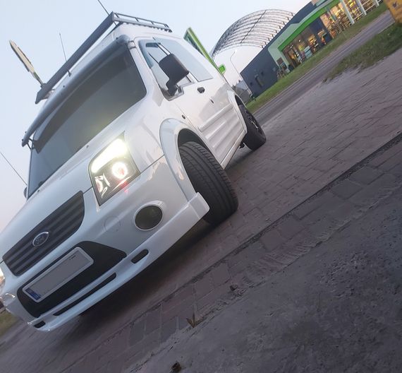 Передняя нижняя юбка (под покраску) для Ford Connect 2010-2013 гг | Зображення 2