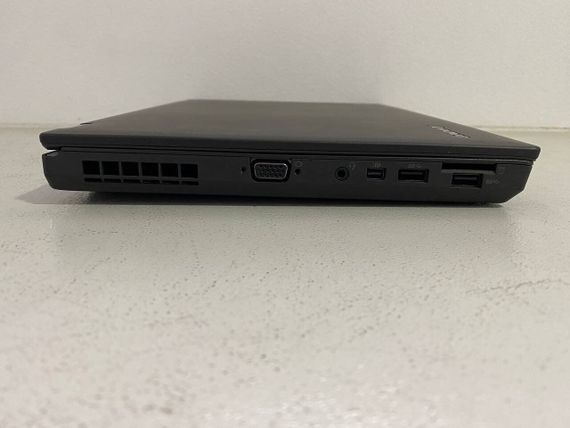 Ноутбук Lenovo ThinkPad T440p / 14" (1920x1080) TN / Intel Core i7-4600M (2 (4) ядра по 2.9 - 3.6 GHz) / 8 GB DDR3 / 240 GB SSD / Intel HD Graphics 4600 / VGA б/в | Зображення 3