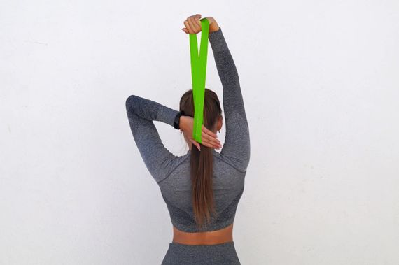 Резинка для фітнесу PowerPlay 4114 Mini Power Band 0.8мм. Light Зелена (5-8кг) | Зображення 4