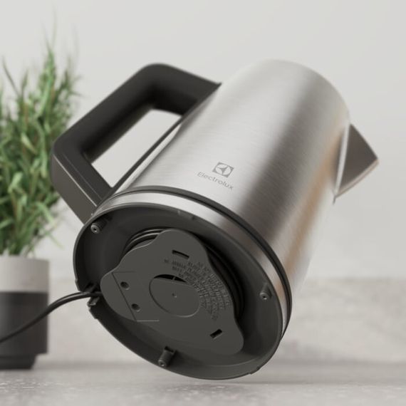 Електрочайник Electrolux, 1.7л, Strix, дисплей, метал, підтримка темп, нерж (E5K1-6ST) | Зображення 5