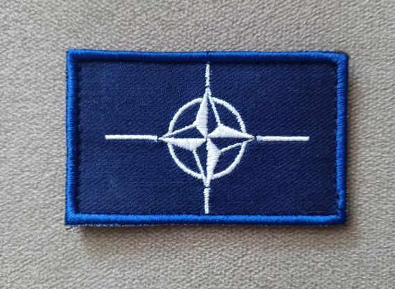 Шеврон Нато