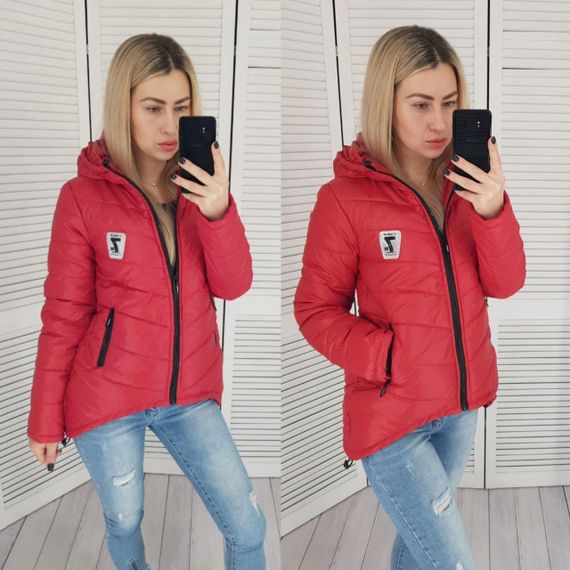 Жіноча демісезонна куртка з емблемою, арт.210/7, червоний | Зображення 3