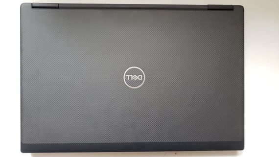 Мобильная рабочая станция Dell Precision 7730 / 17.3" (1920x1080) IPS / Intel Core i7-8850H (6 (12) ядра по 2.6 - 4.3 GHz) / 32 GB DDR4 / 128 GB SSD + 1000 GB SSD / nVidia Quadro P5200, 16 GB GDDR5, 256-bit / WebCam б/у | Зображення 6