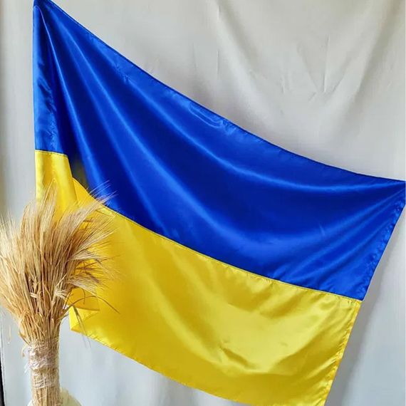 Прапор України (140х90см) у сувенірній дерев'яній коробці з гравіюванням / Український прапор до Дня Перемоги | Зображення 5