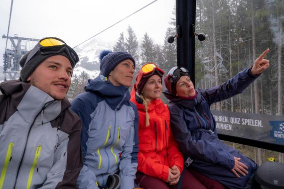 Шапка лижна з візерунком і помпоном - Бежева - One Size