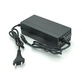 Зарядное устройство для аккумуляторов Li-ion 36V2A (42V),10S,штекер 5.5*2.5,с индикацией,BOX