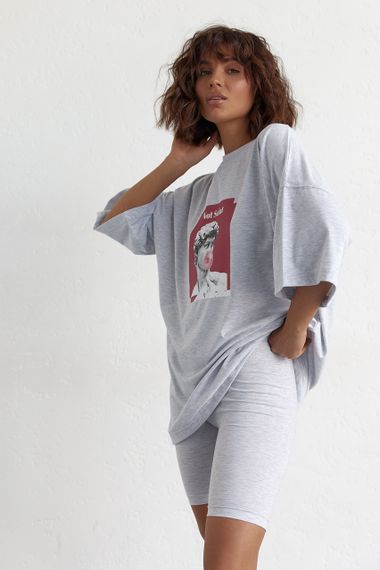 Женский костюм с футболкой oversize и велосипедками - светло-серый цвет, S (есть размеры) | Зображення 4
