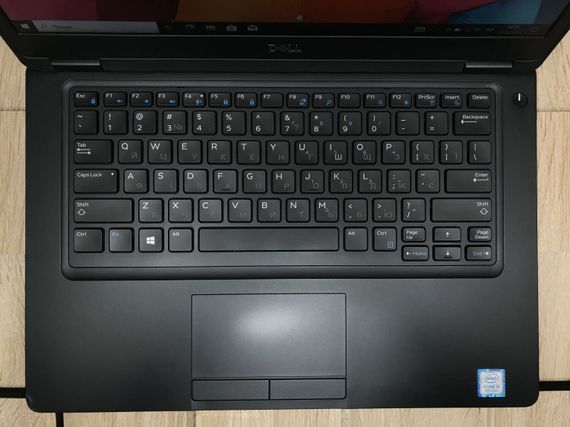 Ноутбук Б-клас Dell Latitude 5490 / 14" (1920x1080) IPS / Intel Core i5-8250U (4 (8) ядра по 1.6 - 3.4 GHz) / 8 GB DDR4 / 240 GB SSD M.2 / Intel UHD Graphics 620 / WebCam / USB 3.1 / HDMI б/в | Зображення 3