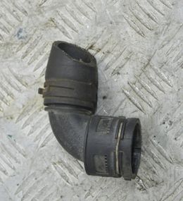 Патрубок системи охолодження Volkswagen Golf V Passat B6 2003-2010 Фланець охолодження Фольксваген 7M3122291C