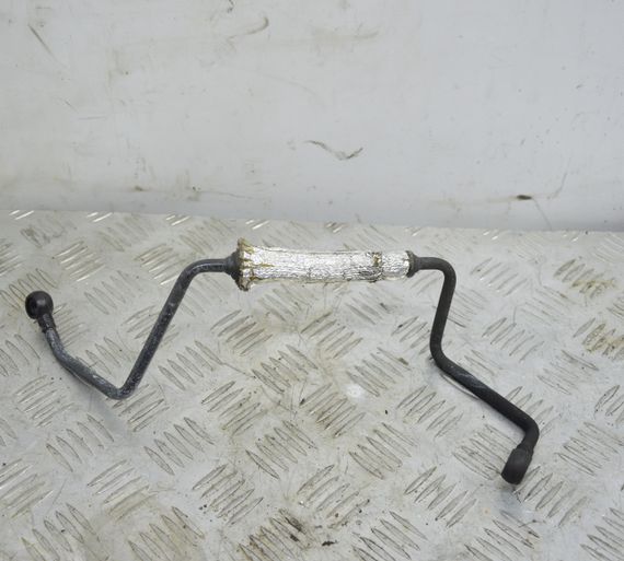 Трубка подачі масла на турбіну 1.6 HDI Peugeot 307 2001-2008 Трубка турбіни Пежо 307 9650721880