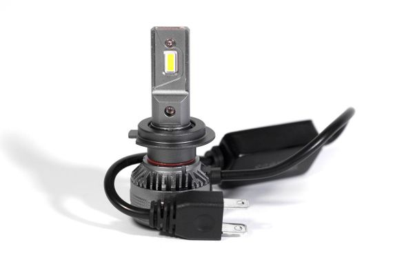 Комплект світлодіодних ламп TBS Design T8 PRO H7 12-24 V 110 W PX26d 11000 lm 6000 K | Зображення 1